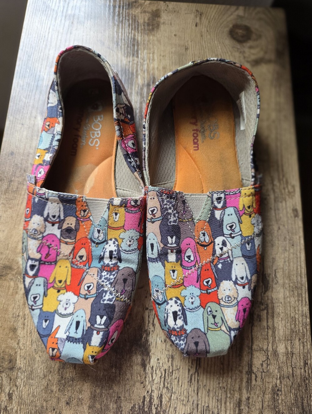 Skechers BOBS Plush Memory Foam Dog Print Slip-On Flats | Women's 7.5